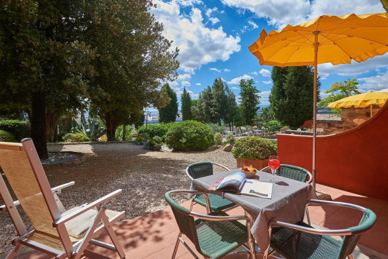Casanova - Panoramic Rooms And Suites San Quirico dʼOrcia Kültér fotó