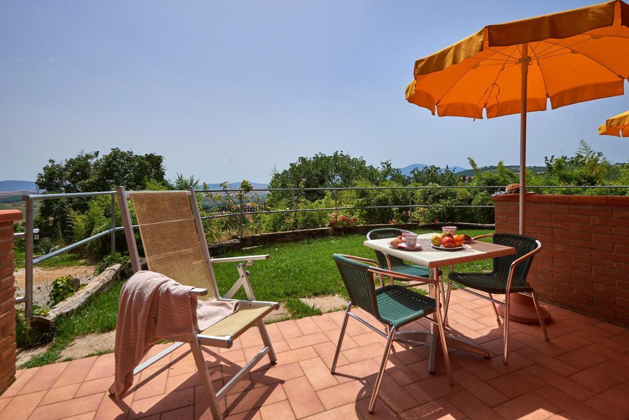 Casanova - Panoramic Rooms And Suites San Quirico dʼOrcia Kültér fotó