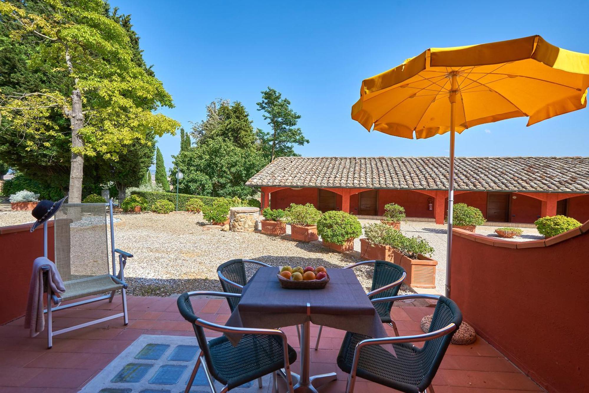 Casanova - Panoramic Rooms And Suites San Quirico dʼOrcia Kültér fotó