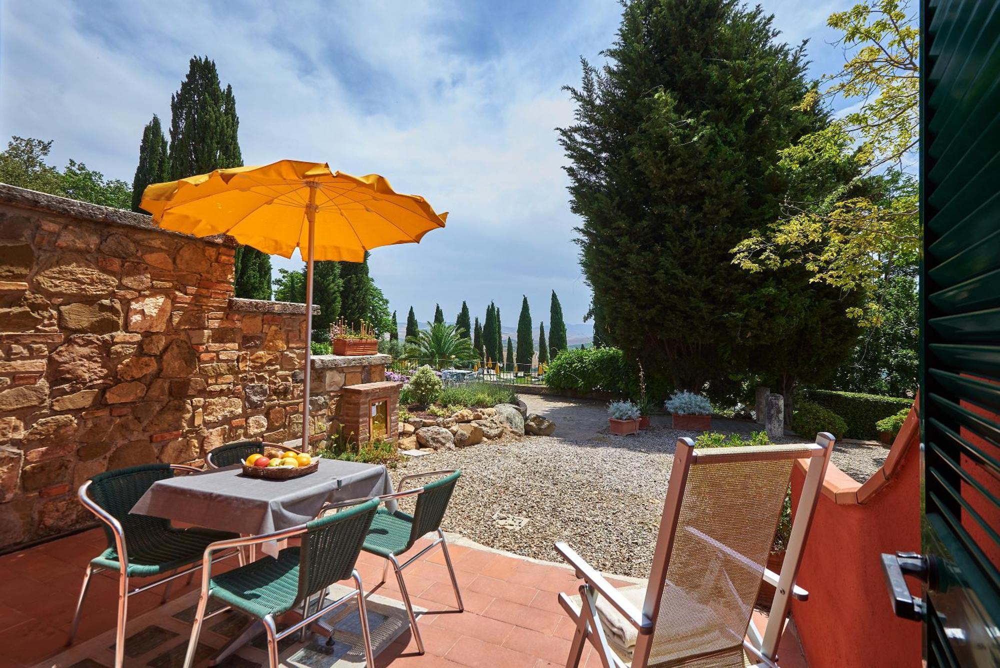 Casanova - Panoramic Rooms And Suites San Quirico dʼOrcia Kültér fotó