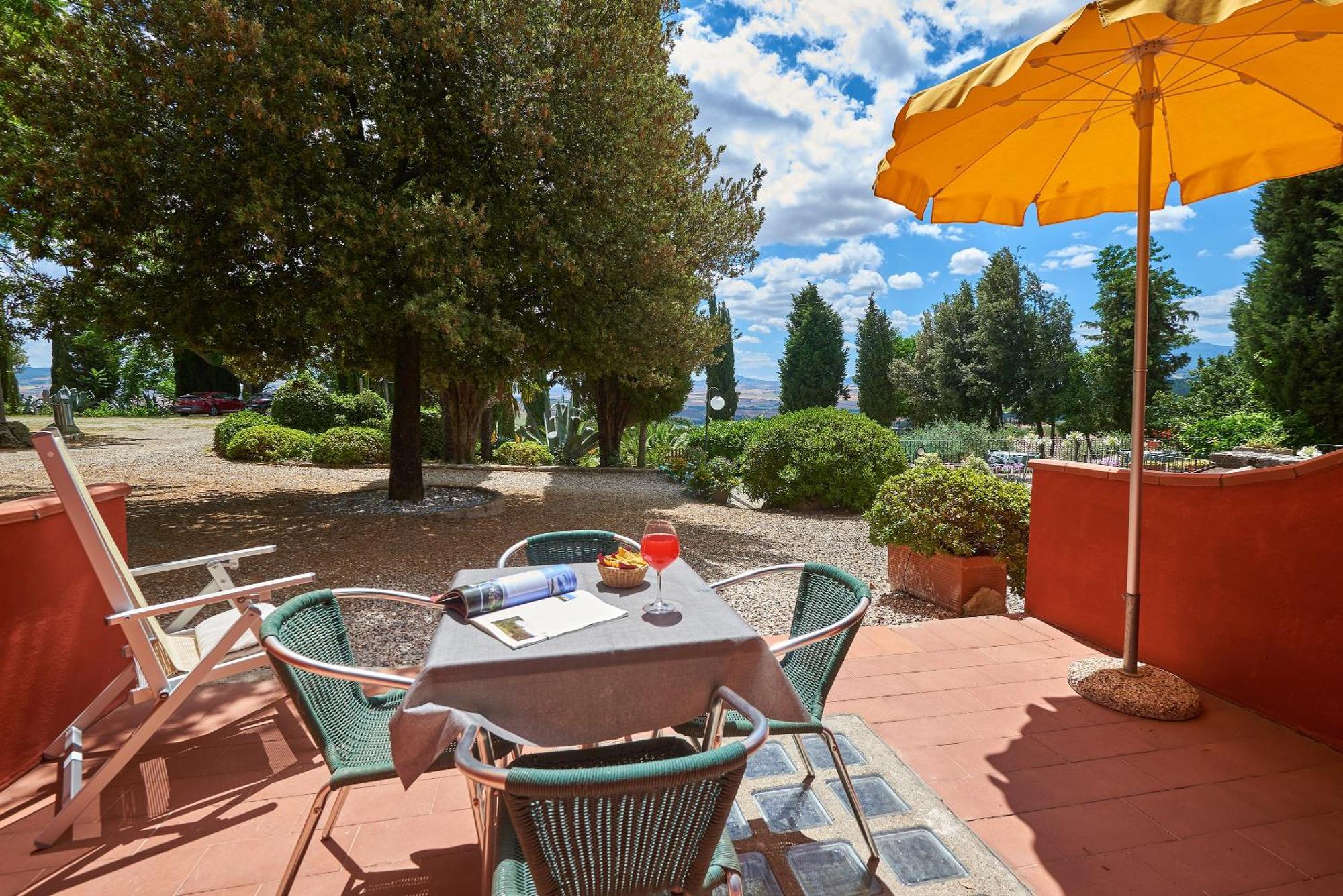 Casanova - Panoramic Rooms And Suites San Quirico dʼOrcia Kültér fotó
