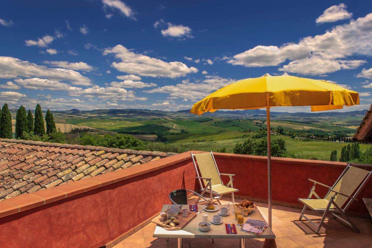 Casanova - Panoramic Rooms And Suites San Quirico dʼOrcia Kültér fotó
